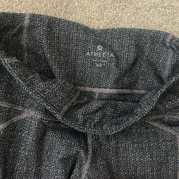 Athleta cropped grey running leggings - Picture 5 of 9